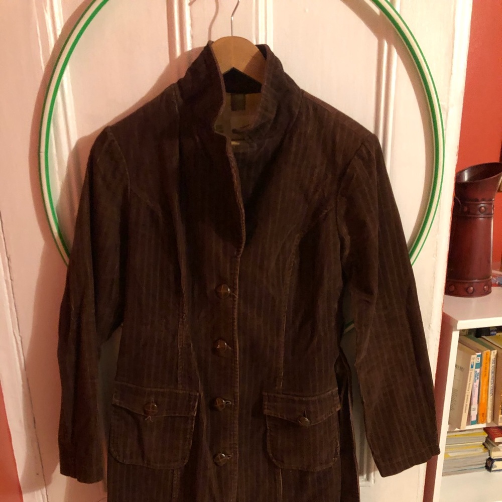 It’s really good spring jacket. Almost brand new